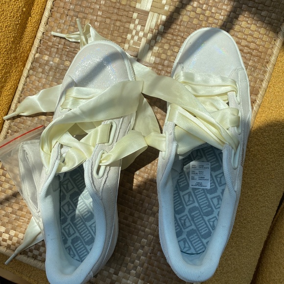 Puma ribbon sneakers - Picture 3 of 3